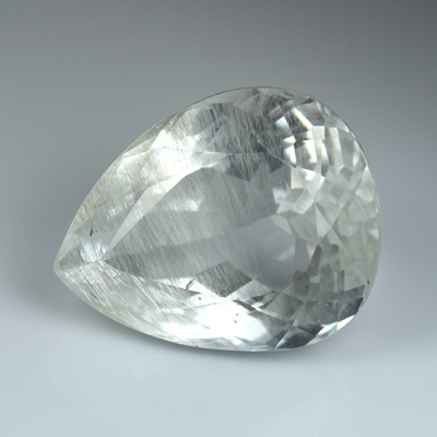 **ขายแล้ว**โทปาส (Topaz) 68.86 กะรัต มีไหมสีเงิน เนื้อใส เม็ดโต
