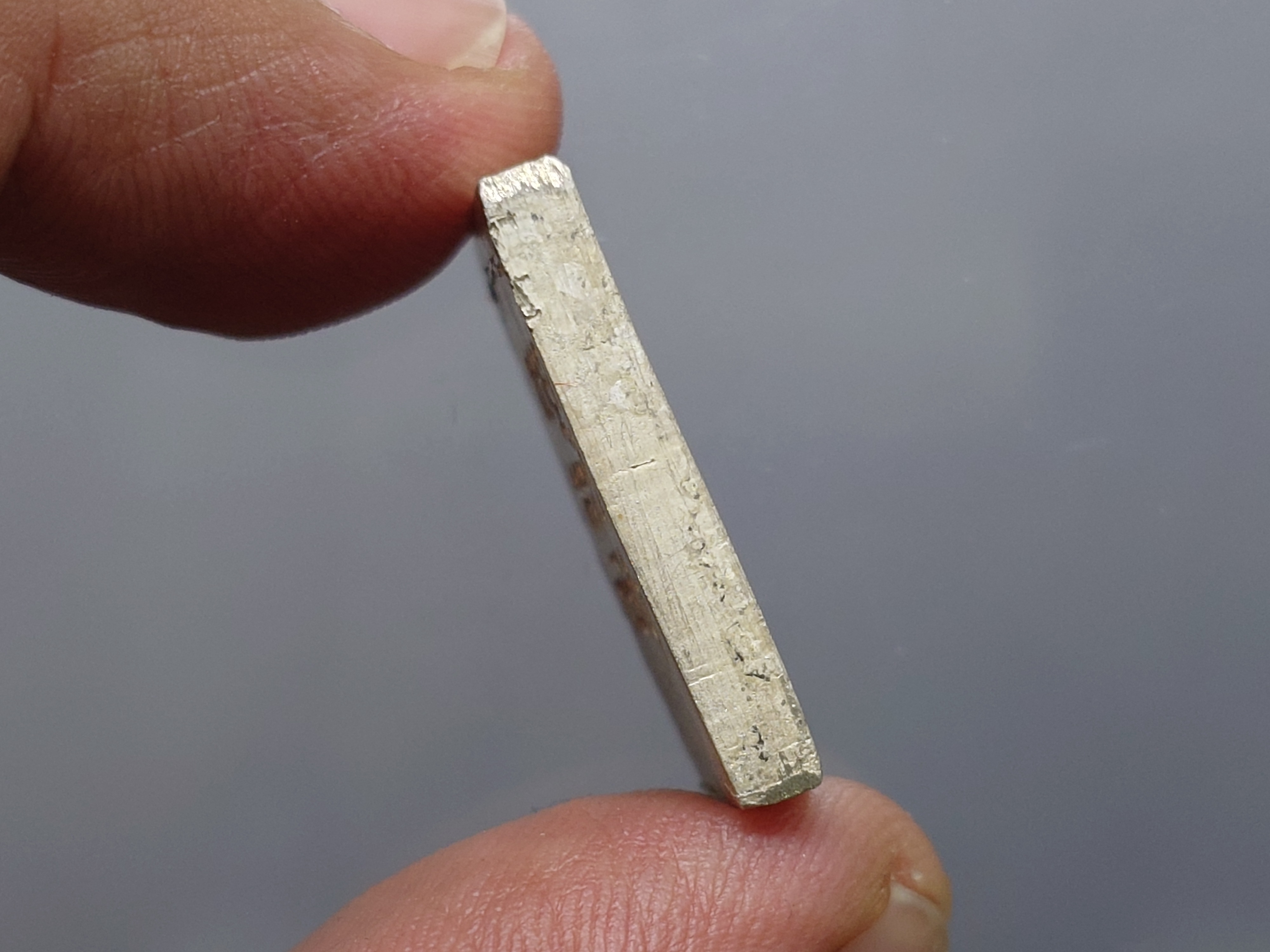 พระสมเด็จ วัดปากน้ำ รุ่นพระไตรปิฎก (เหรียญวัดปากน้ำรุ่น 6) เนื้อเงิน พ.ศ.2533 พร้อมกล่องเดิมๆ