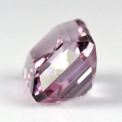 **ขายแล้ว**สปิเนลสีชมพู (Spinel) 1.16 กะรัต รูปเหลี่ยมมรกต รูปร่างดี สีหวาน