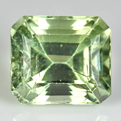 เพอริโด (Peridot) 2.14 กะรัต มีไหมสีดำ แปลก หายาก จากปากีสถาน