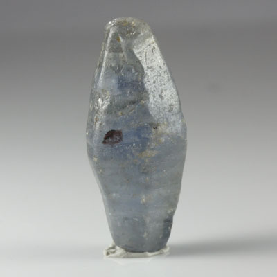 **ขายแล้ว**ผลึกไพลิน (Blue Sapphire Crystal) 20.61 กะรัต รูปร่างผลึกสวย น่าสะสม