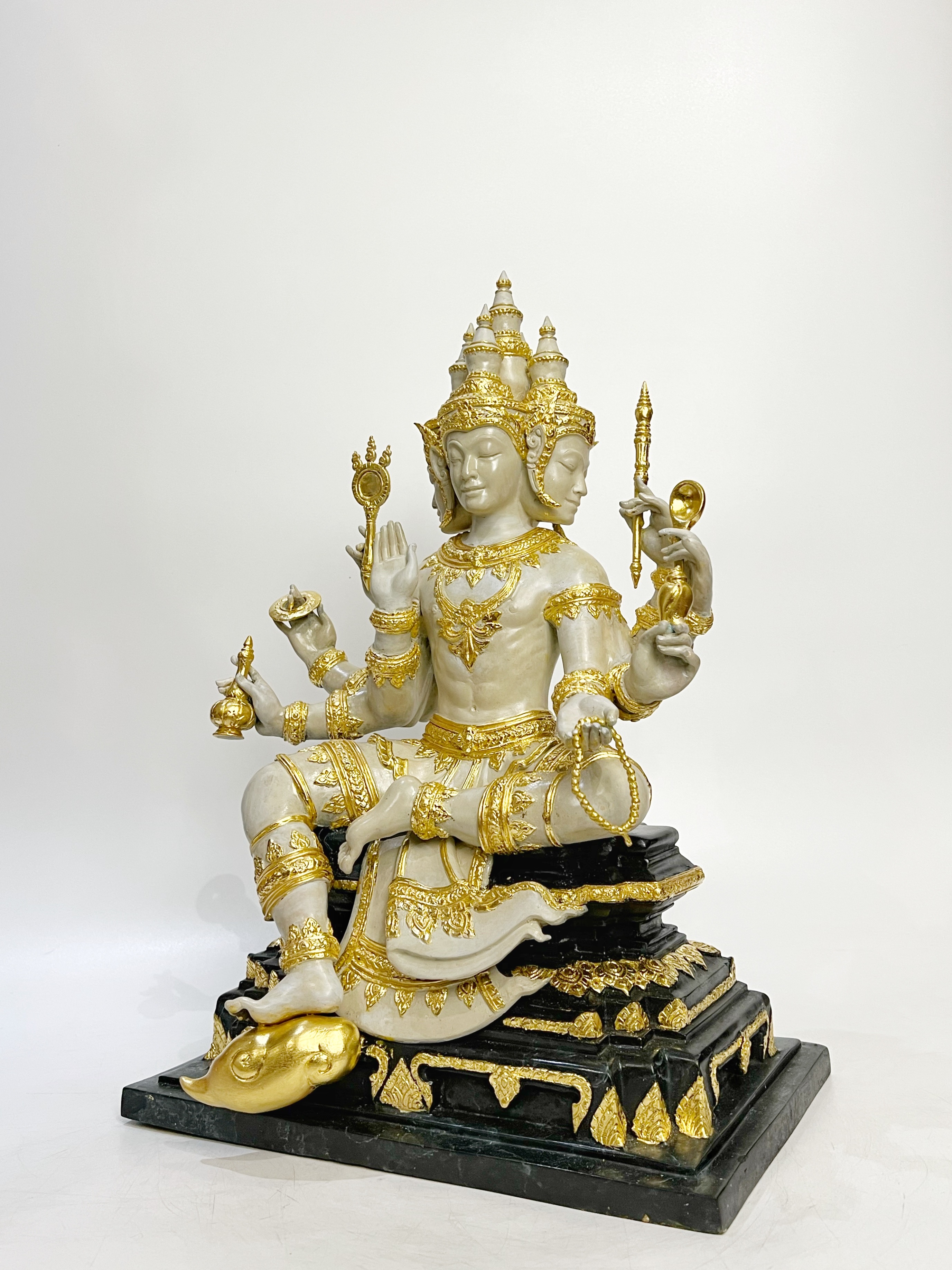 สนใจติดต่อ คุณชายทองเหลือง (Brass Prince) Tel: 0897706499 Line official: @brassprince