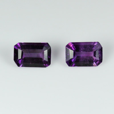 **ขายแล้ว**อเมทิสต์ (Amethyst) น้ำหนักรวม 0.90 กะรัต สีม่วงเข้ม มาเป็นคู่