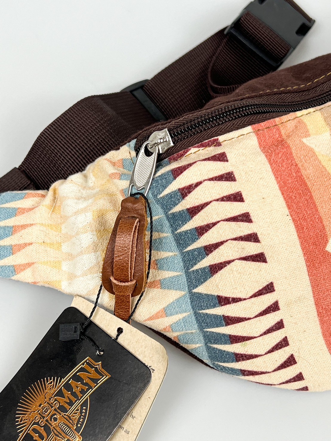 Saiant Bag (สีครีม)