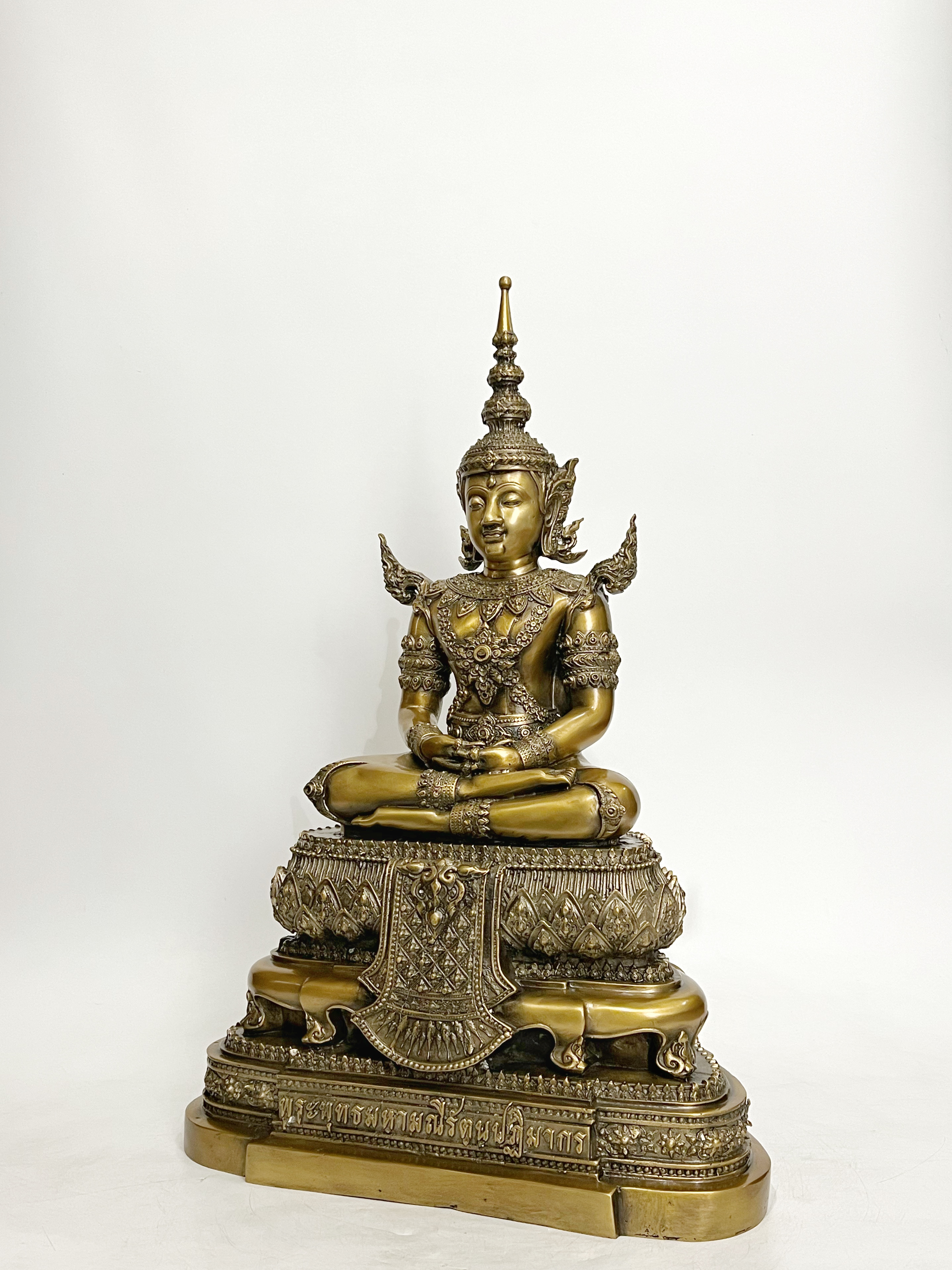 รูปหล่อ พระแก้วมรกต ทรงเครื่อง 3 ฤดู หน้าตัก 9 นิ้ว