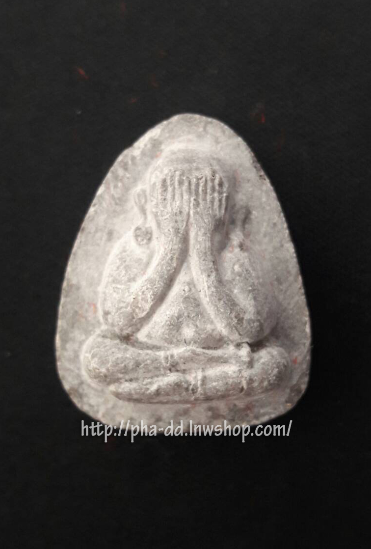 พระชุดหลวงปู่ทวด - สมเด็จโต - หลวงพ่อเงิน รุ่นกาญจนาภิเษกรวมชุดสามคณาจารย์ วัดเกาะแก้วอรุณคาม ปี 39