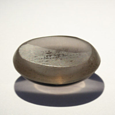 ซิลลิมาไนท์ตาแมว (Cat's eye Sillimanite) 5.96 กะรัต สีเทา รูปไข่ ตาคม