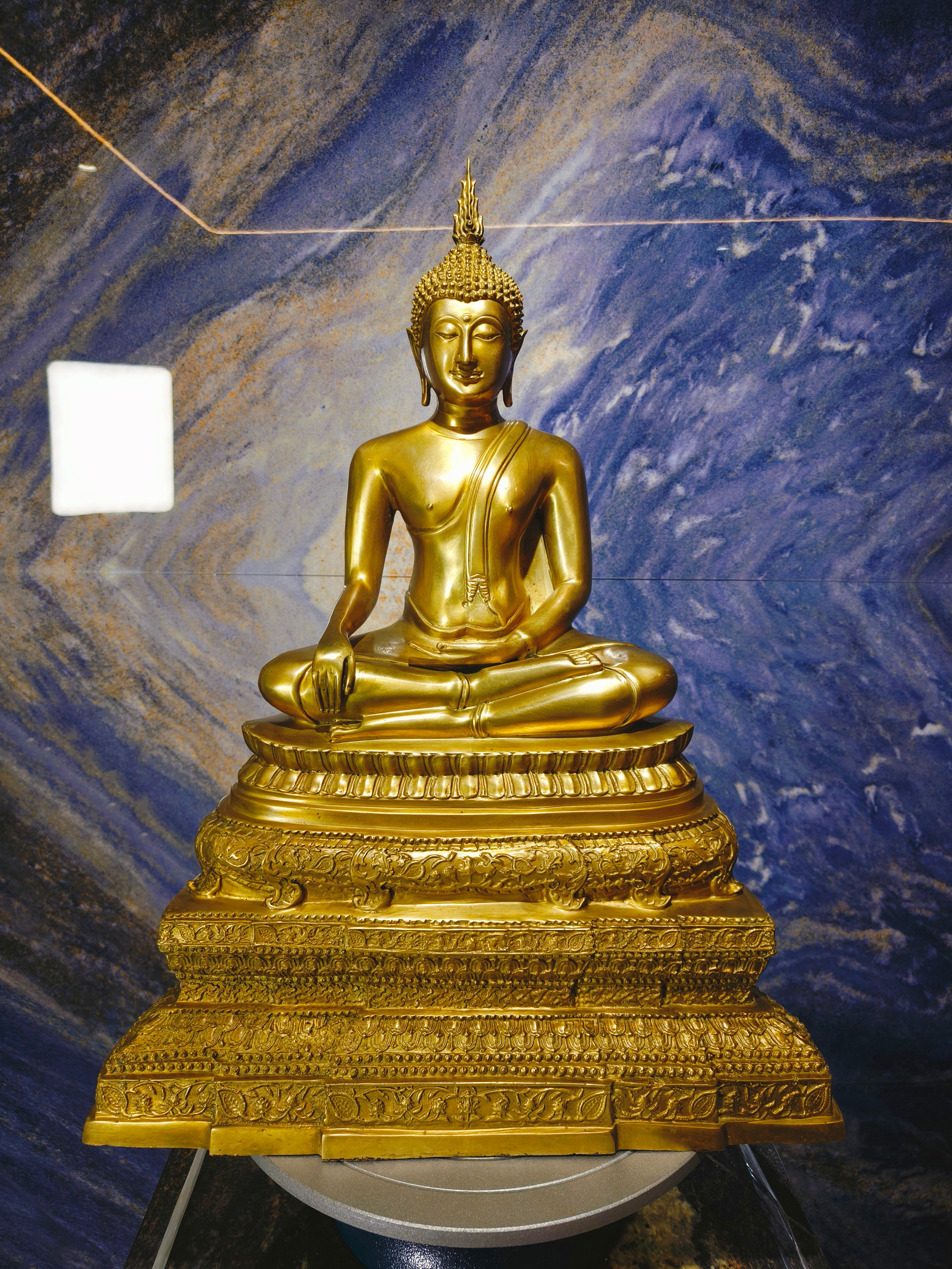 พระพุทธชินสีห์ หน้าตัก 9 นิ้ว