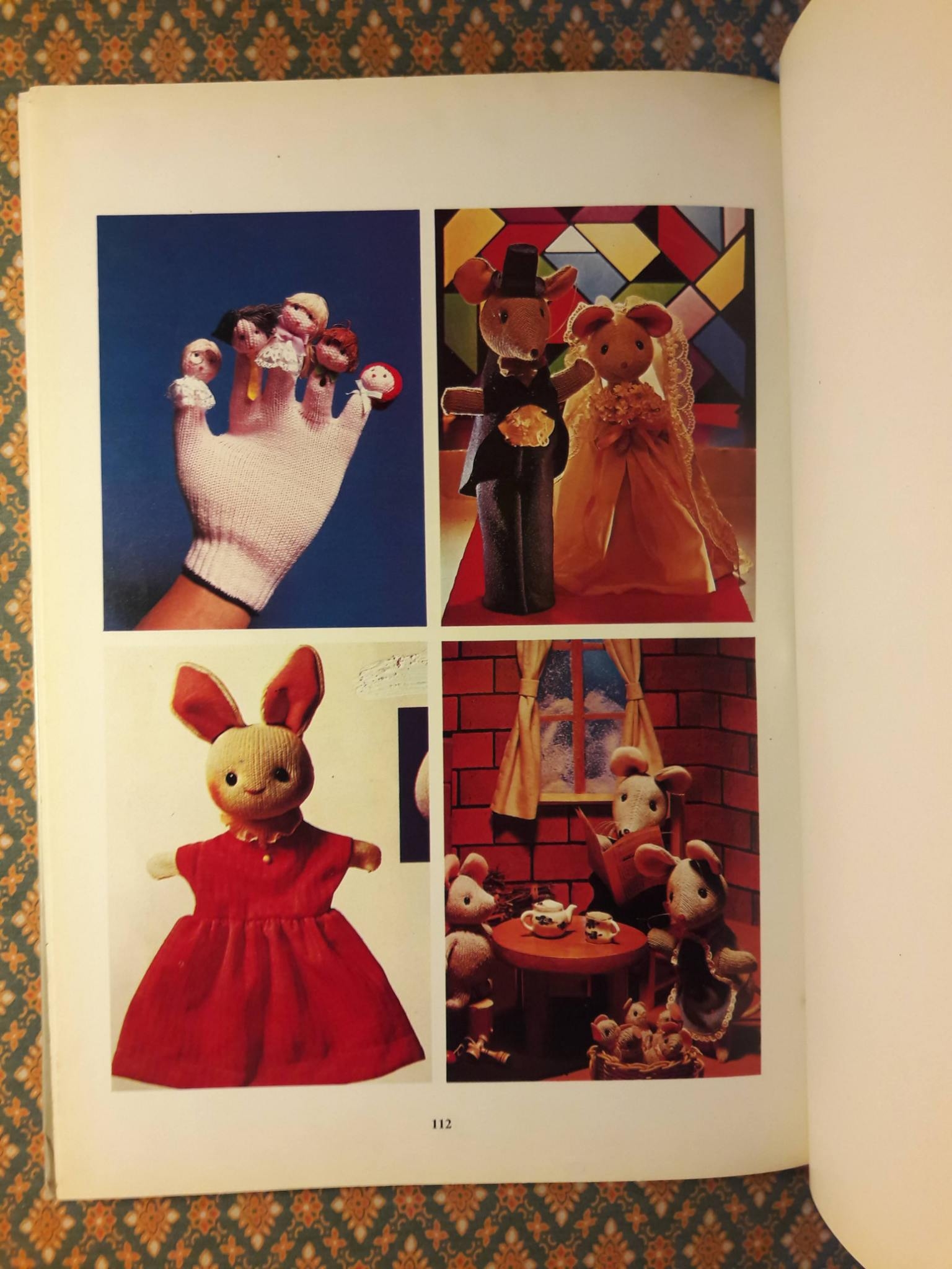 คู่มือประดิษฐ์หุ่นตุ๊กตาสวยด้วยถุงมือ