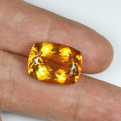 **ขายแล้ว**ซิทริน (Citrine) 12.59 กะรัต สีสวย รูปร่างดี ไฟดี เม็ดโต