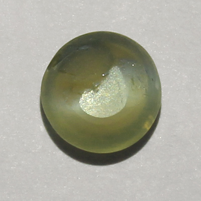 **ขายแล้ว**คริสโซเบริลตาแมวหรือไพฑูรย์ (Cat's eye Chrysoberyl) 1.32 กะรัต เนื้อเนียน จากศรีลังกา