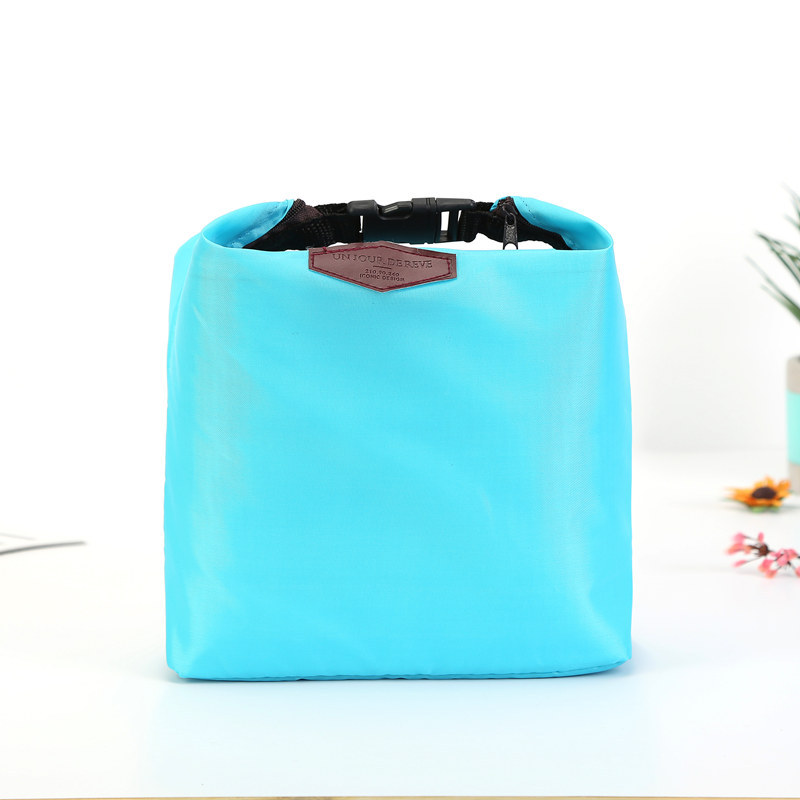 Muisungshop COD 🆗 กระเป๋าเก็บความเย็น ICONIC LUNCH POUCH - CLASSIC LINE ราคา 49 บาท โดย muisungshop