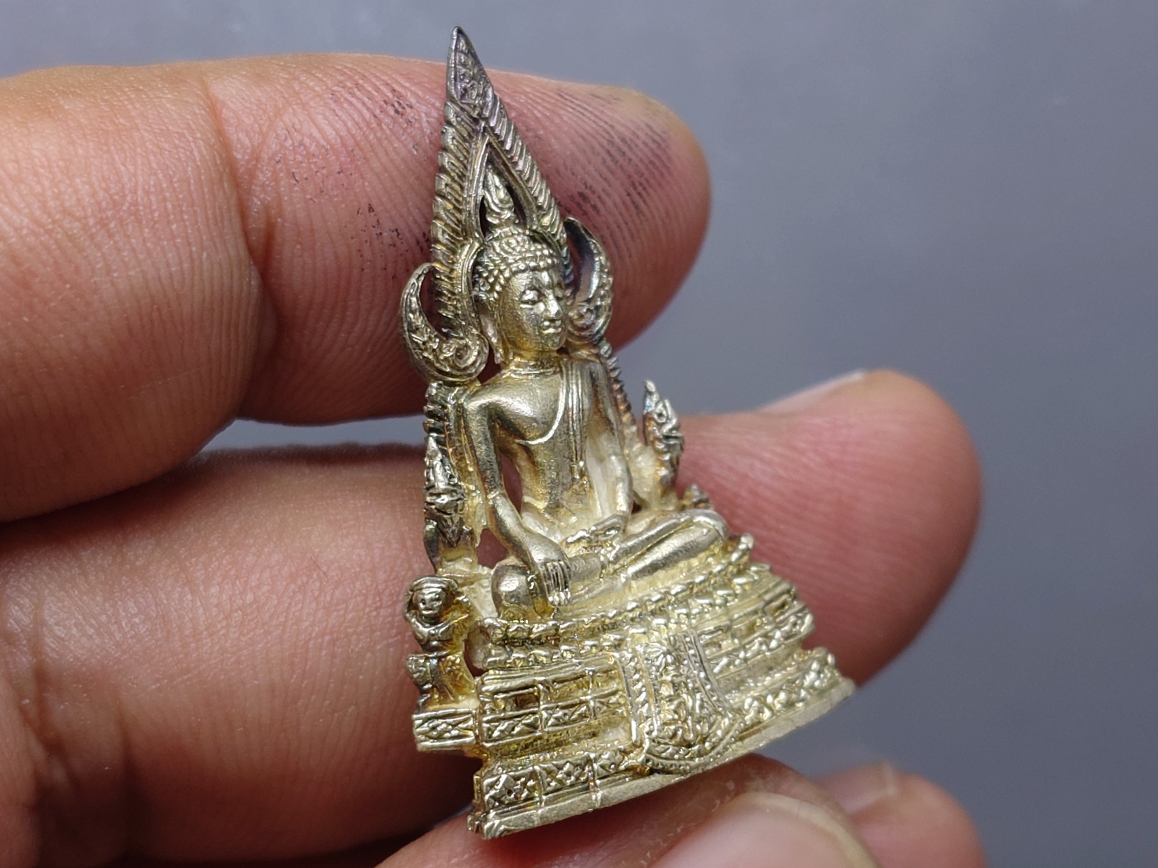 พระกริ่ง พระพุทธชินราช ภปร เนื้อเงิน (พิมพ์ ใหญ่ สูง 3.2 ซ.ม.) รุ่นปฎิสังขรณ์ วัดพระศรีมหาธาตุๆ จ.พิษณุโลก ปี2535 ตลับเดิม