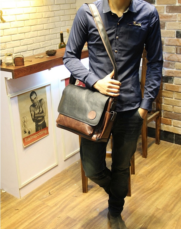 กระเป๋าสะพายข้างผู้ชาย รหัส A003