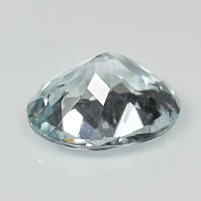 อความารีน (Aquamarine) 1.53 กะรัต สีฟ้าอ่อนน้ำทะเล รูปไข่