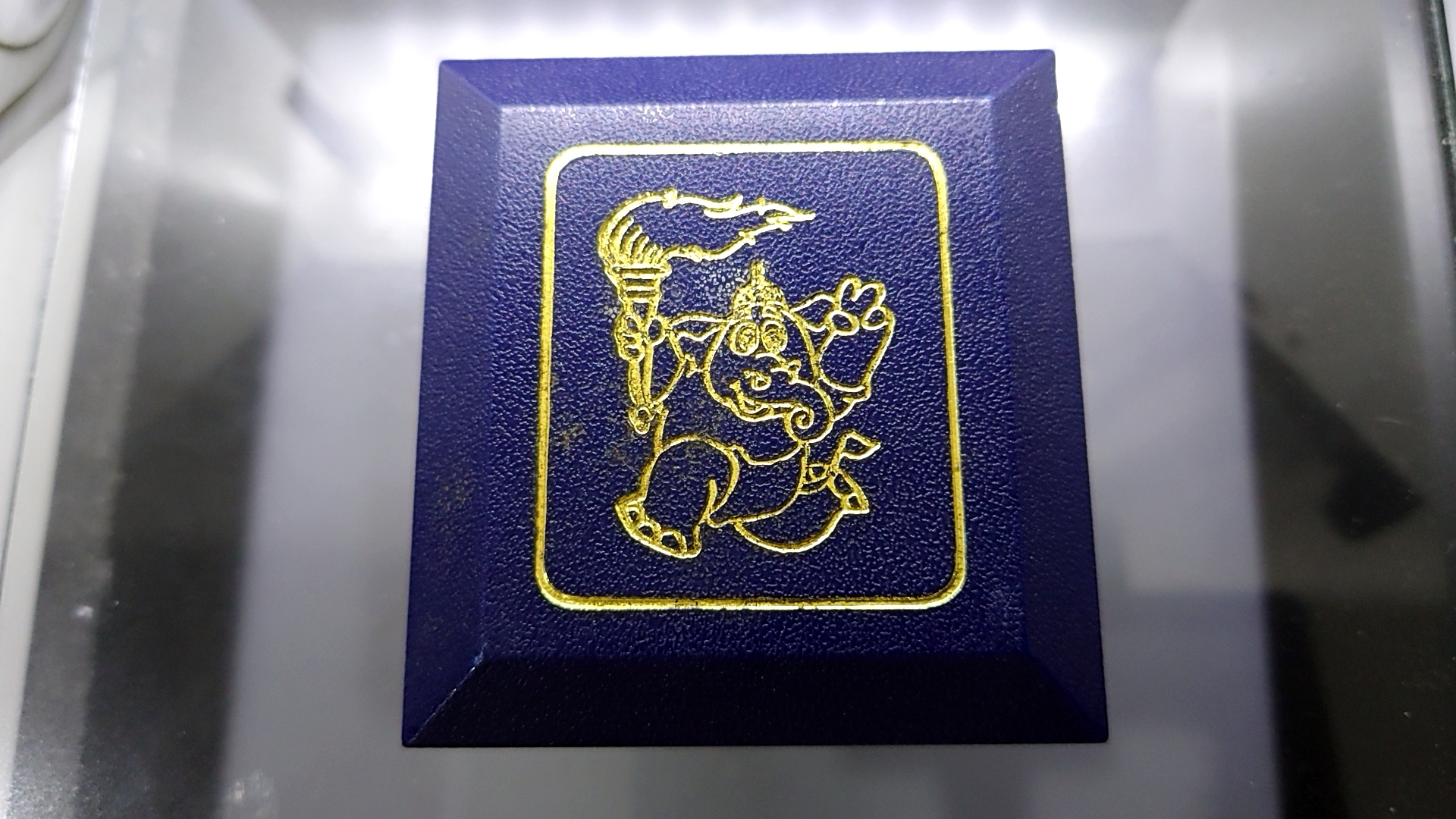 เหรียญเคลือบเงินแท้ 99.99 % ขัดเงา ที่ระลึก เอเชี่ยนเกมส์ครั้งที่13 พร้อมใบเซอร์ กล่องเดิม 2541