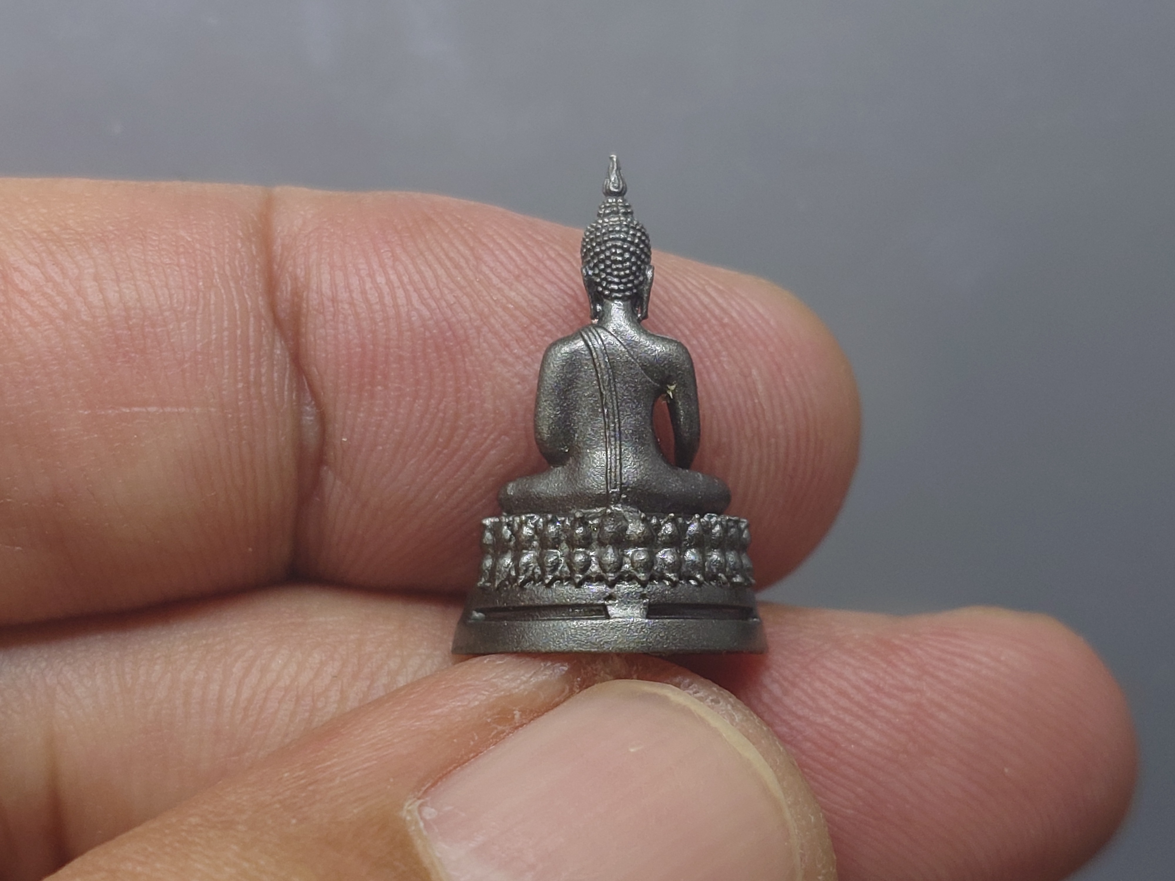 พsะคุ้มเกล้า เย็นศิsะเพราะพsะบริบาล 80 พssษา มหากษัตริย์แผ่นดินสยาม เนื้อนวะโลหะ พิมพ์เล็ก ปี2550 พร้อมตลับเดิม