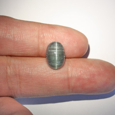ทัวร์มาลีนตาแมว (Cat's eye Tourmaline) 6.26 กะรัต สีเทาติดเขียว หายาก