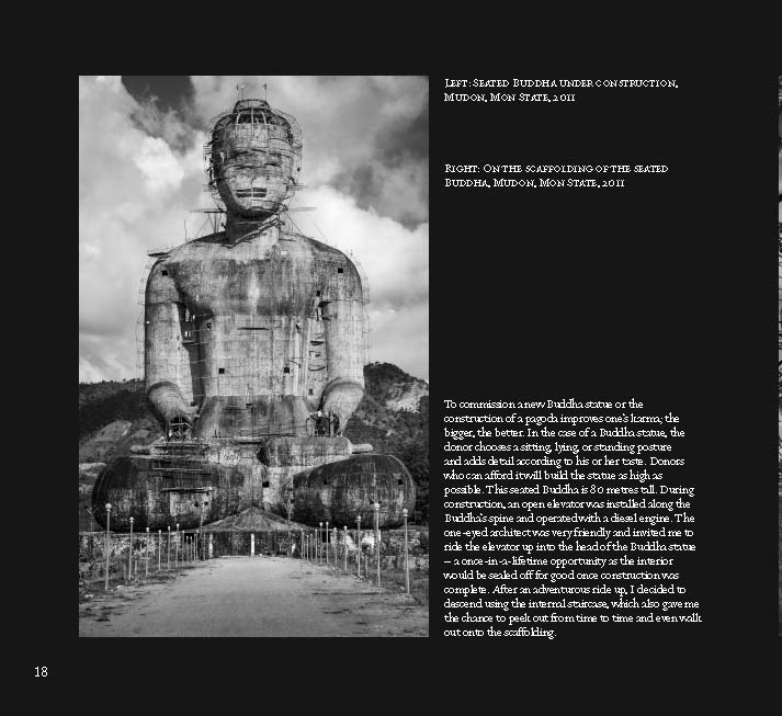 Riverbooks หนังสือประวัติศาสตร์ : Catching the light A Journey across Myanmar