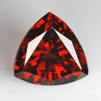 **ขายแล้ว**โกเมนสีม่วงเเดงหรือโรโดไลท์ (Rhodolite Garnet) 2.12 กะรัต ม่วงเเดงเข้ม รูปร่างดี ไฟดี