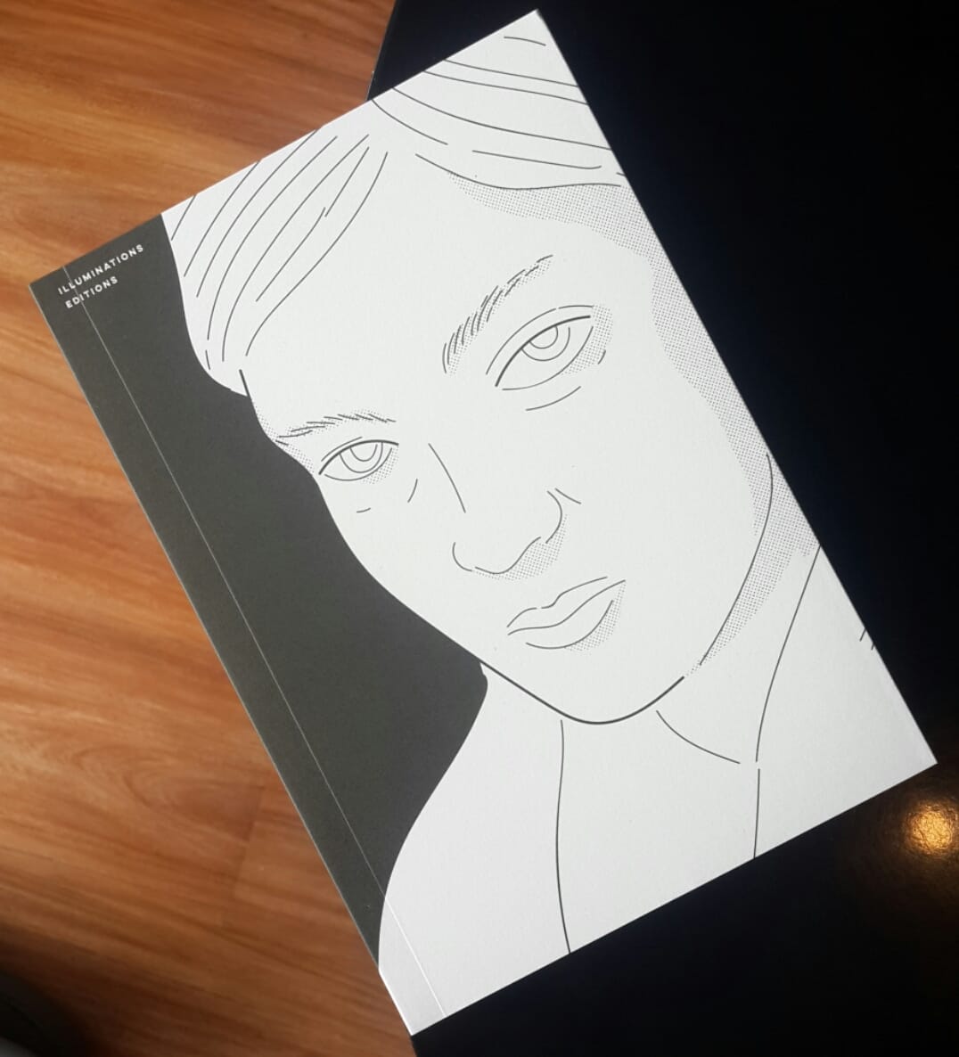 หนังสือ ผู้ไร้เสียง คำยืนยันของ คายตรี จักรวรที สปีวาก ของ สันติ เล็กสกุล