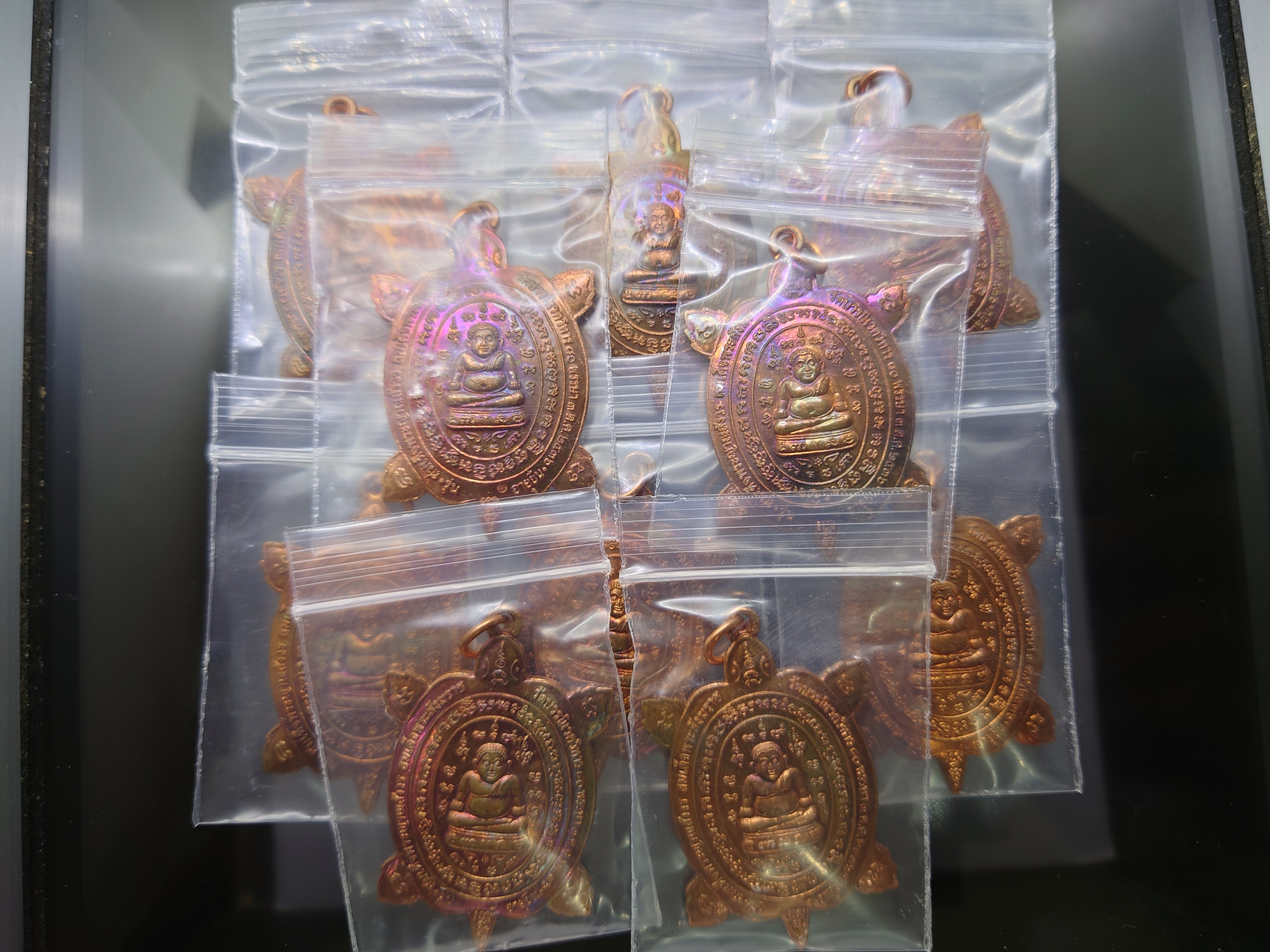 พญาเต่าเรือน รุ่นอายุยืน รุ่นแรก (หลวงปู่หลิวร่วมปลุกเสก) ฉลองพระชนมายุพรรษา 80 พรรษา ญสส สมเด็จพระสังฆราช วัดบวรนิเวศวิหาร ปี 2536