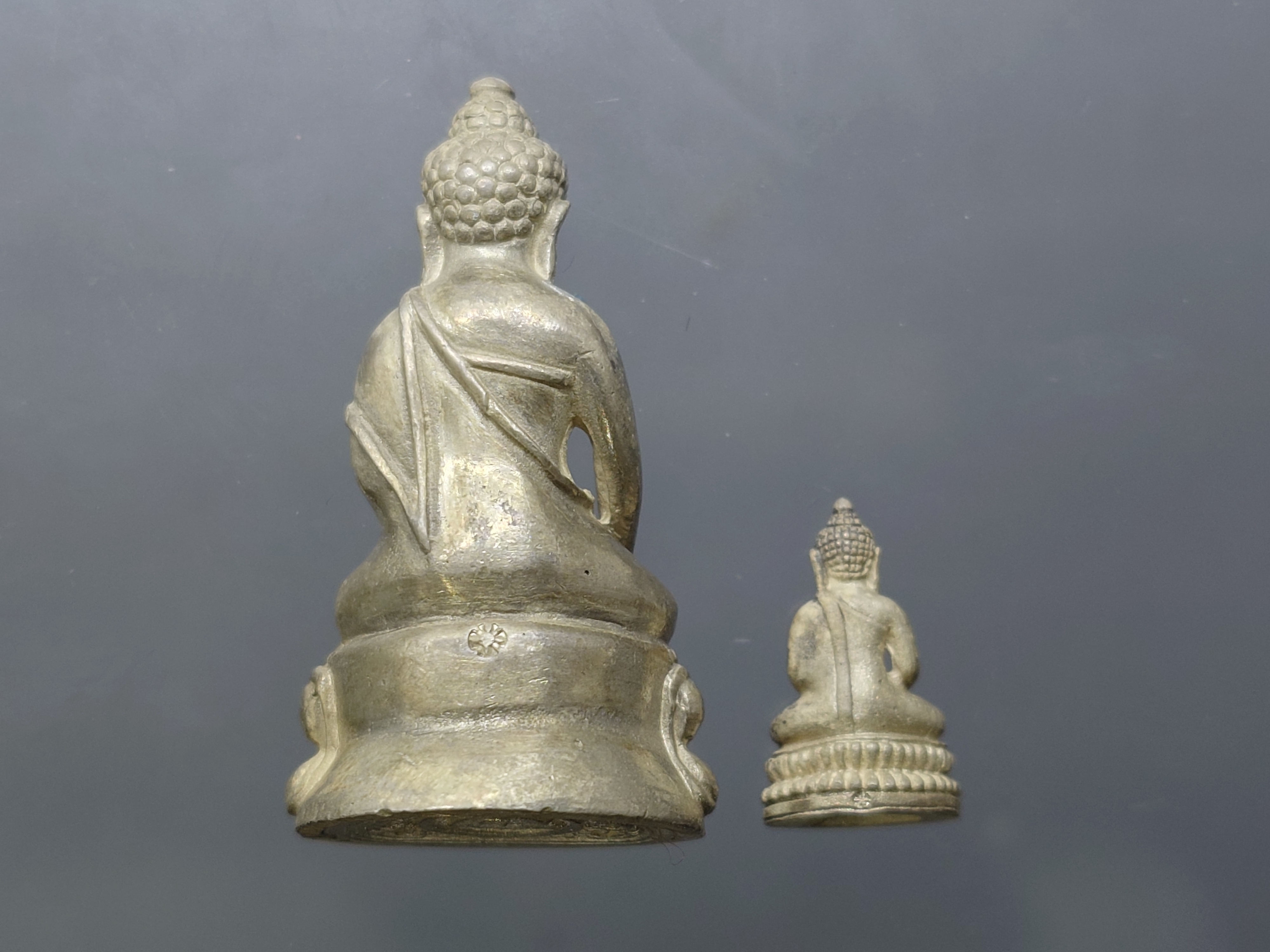 พระกริ่งวัดสุทัศน เนื้อเงิน มูลนิธิอัฏฐมราชานุสรณ์ จัดสร้าง พิธีพุทธาภิเษก ณ พระอุโบสถวัดสุทัศนเทพวราราม ปี2534 นิยม หายาก กล่องเดิม