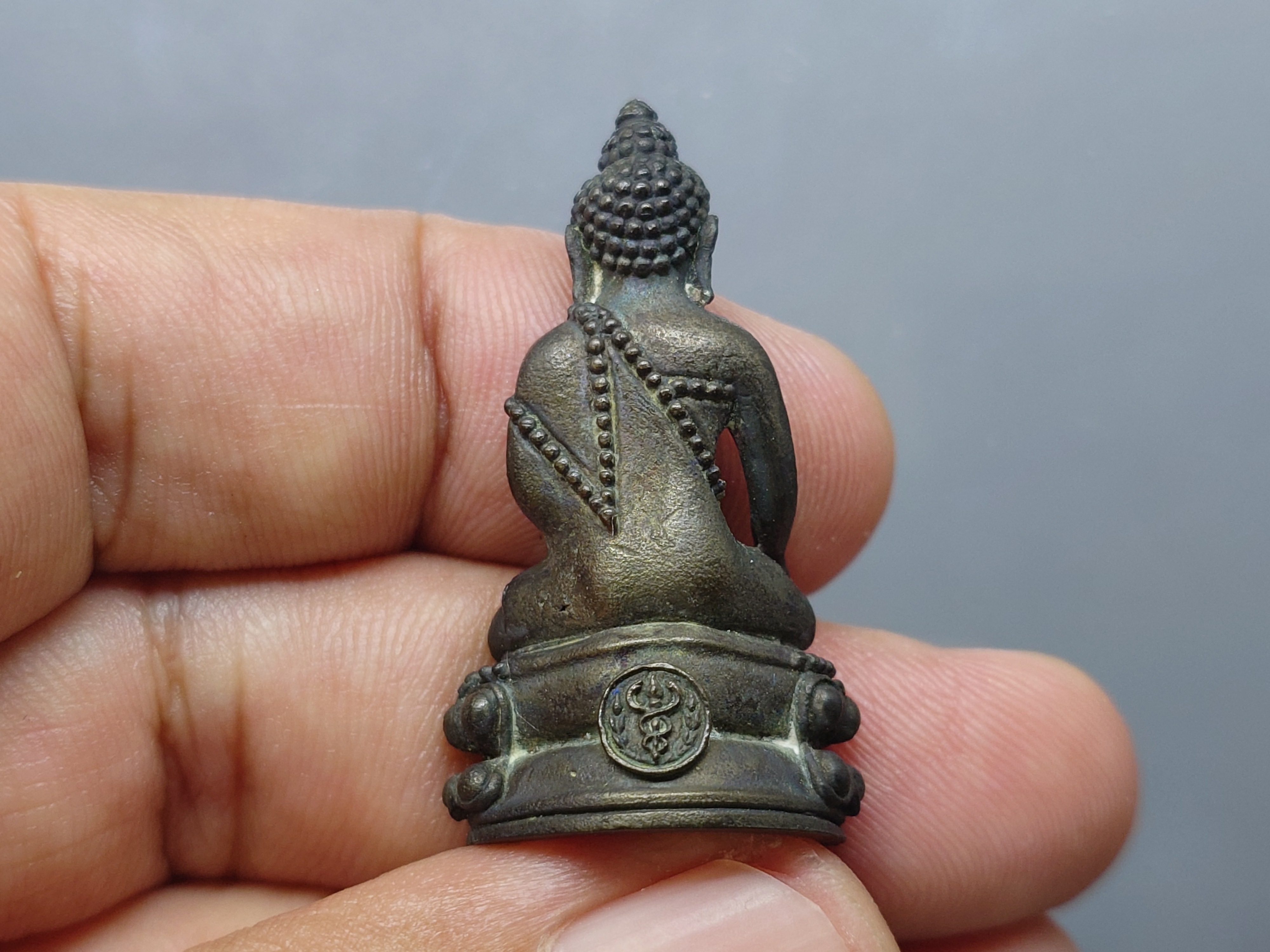 พระกริ่งคุ้มเกล้า เนื้อนวะโลหะ พ.ศ.2522 สภาพสวย หายาก รับประกันแท้ พร้อมกล่องเดิม