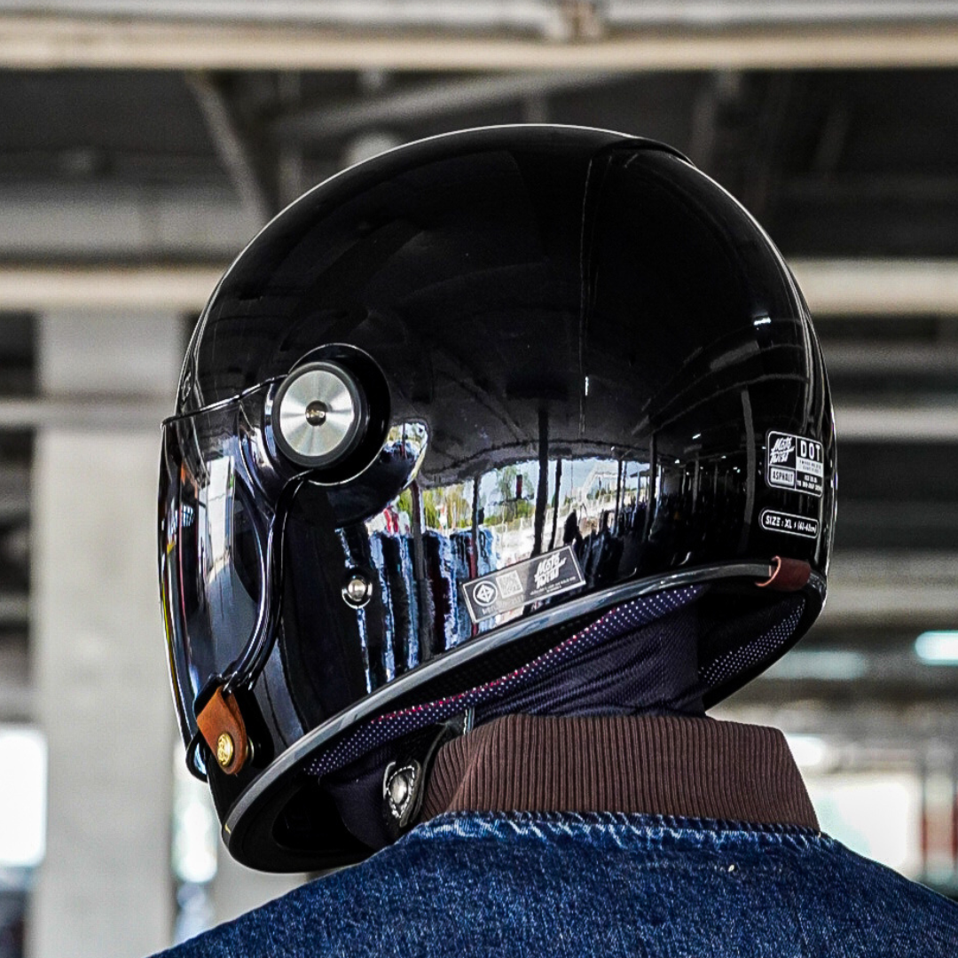 หมวกกันน็อคเต็มใบ Moto twist AP สีดำเงา (สอบถามก่อนสั่งซื้อ)