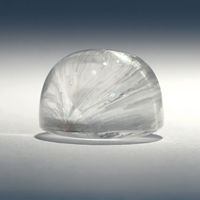 **ขายแล้ว**โทปาสตาแมว (Cat's eye Topaz) 13.97 กะรัต ตาแมวไหมสีเงิน หายาก