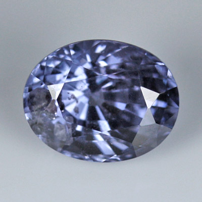 **ขายแล้ว** สปิเนลสีน้ำเงิน (Spinel) 1.10 กะรัต สีน้ำเงิน ประกายดี รูปไข่