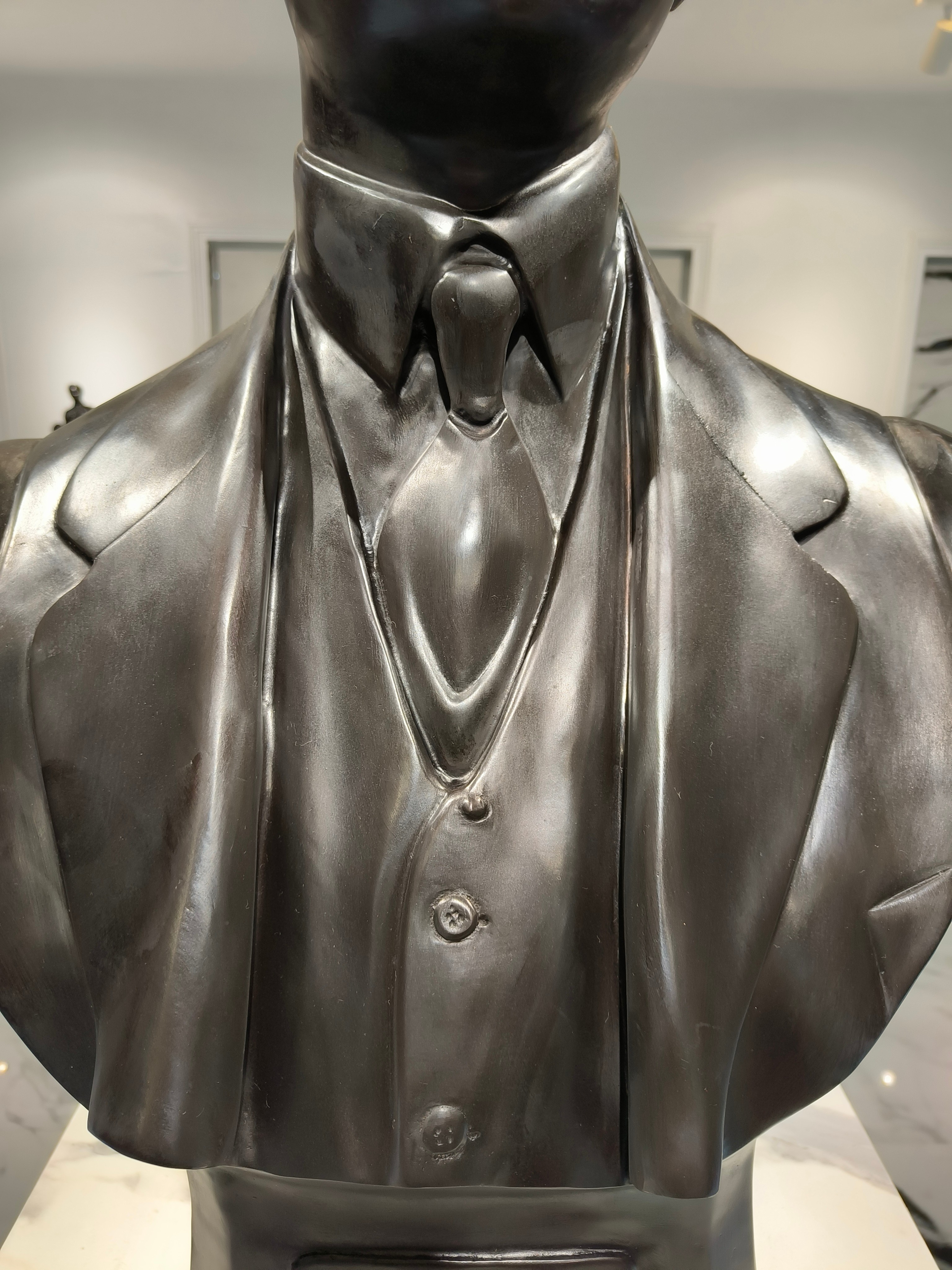 รูปหล่อ พระบิดา สมเด็จพระมหิตลาธิเบศร อดุลยเดชวิกรม พระบรมราชชนก พระราชบิดาในรัชกาลที่ 9 ครึ่งพระองค์ ขนาดเท่าจริง