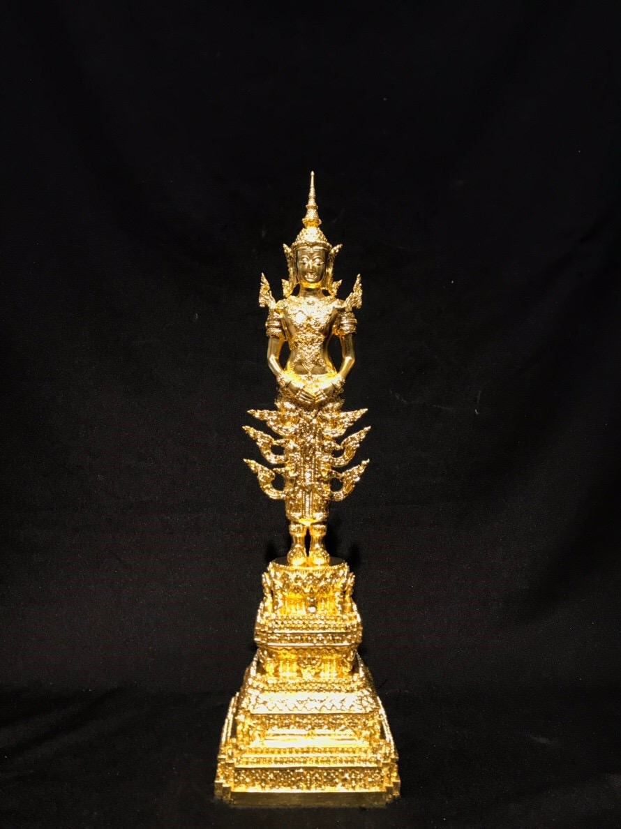 พระพุทธรูปปางถวายเนตร ทรงเครื่องจักพรรดิ์ หน้าตัก 5 นิ้ว วัดอรุณราชวรารามราชวรมหาวิหาร ปี พ.ศ.2539