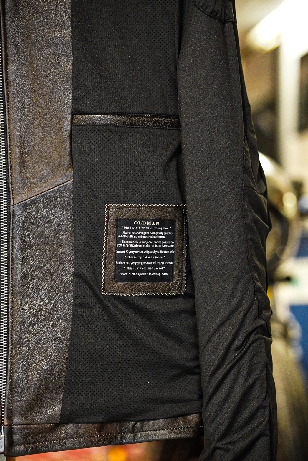 เสื้อหนังแท้ Caveman 802SC มีการ์ด (กรุณาสอบถามไซส์ก่อนสั่งซื้อ)