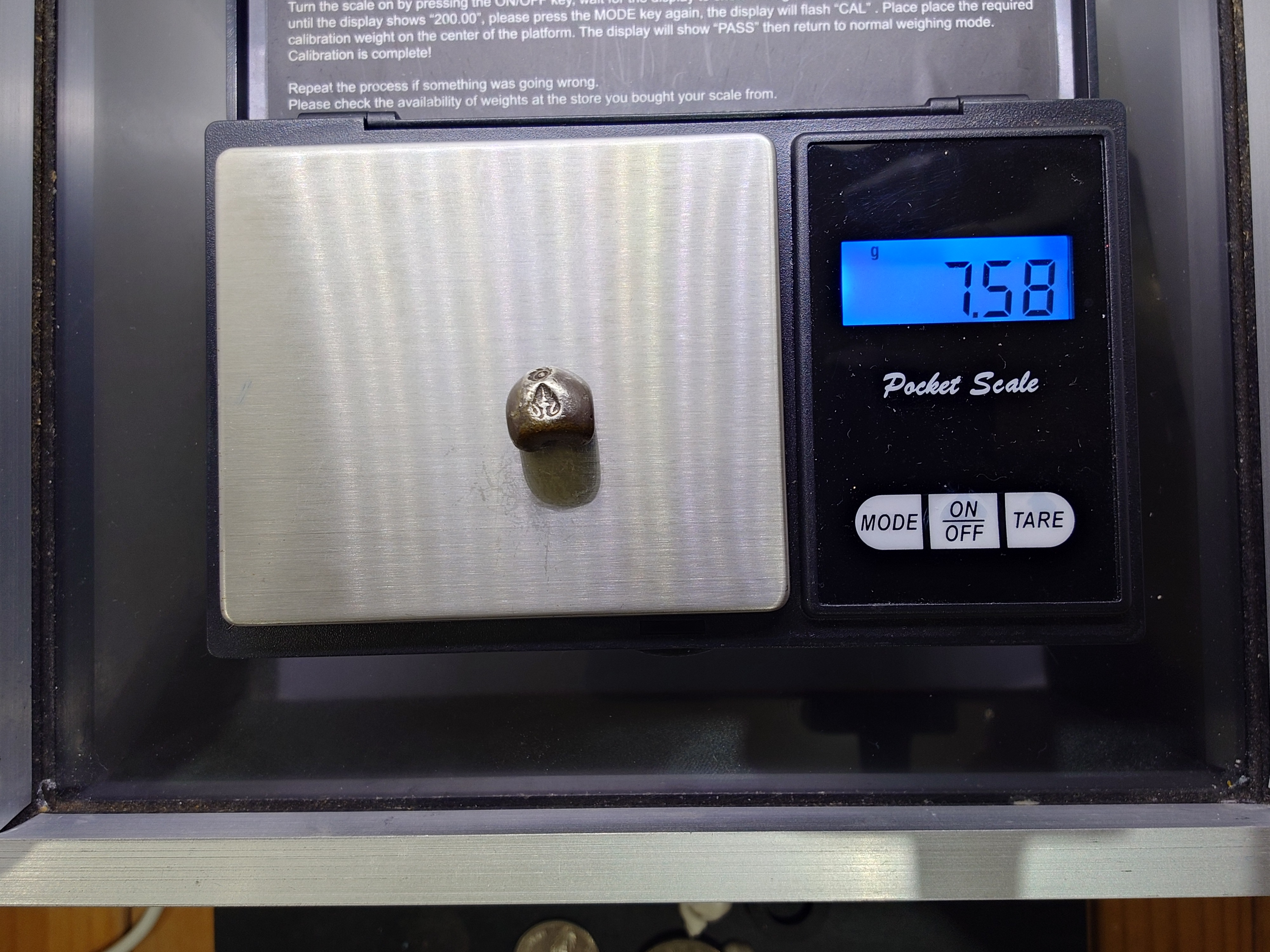 พดด้วง ขนาด สองสลึง ตรามงกุฎ-กงจักร (บล็อกทองคำ) รัชการที่4 ขนาดหายาก สภาพสวย ตราชัด