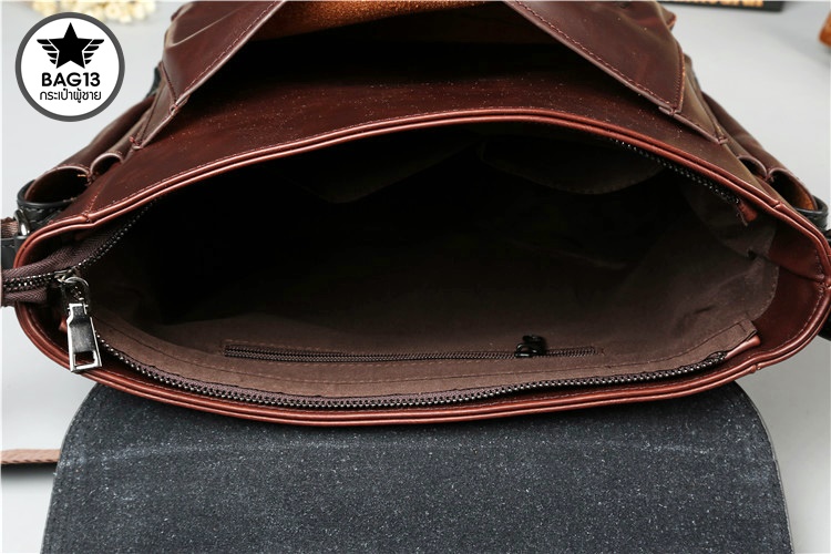 กระเป๋าสะพายข้างผู้ชาย รหัส A003