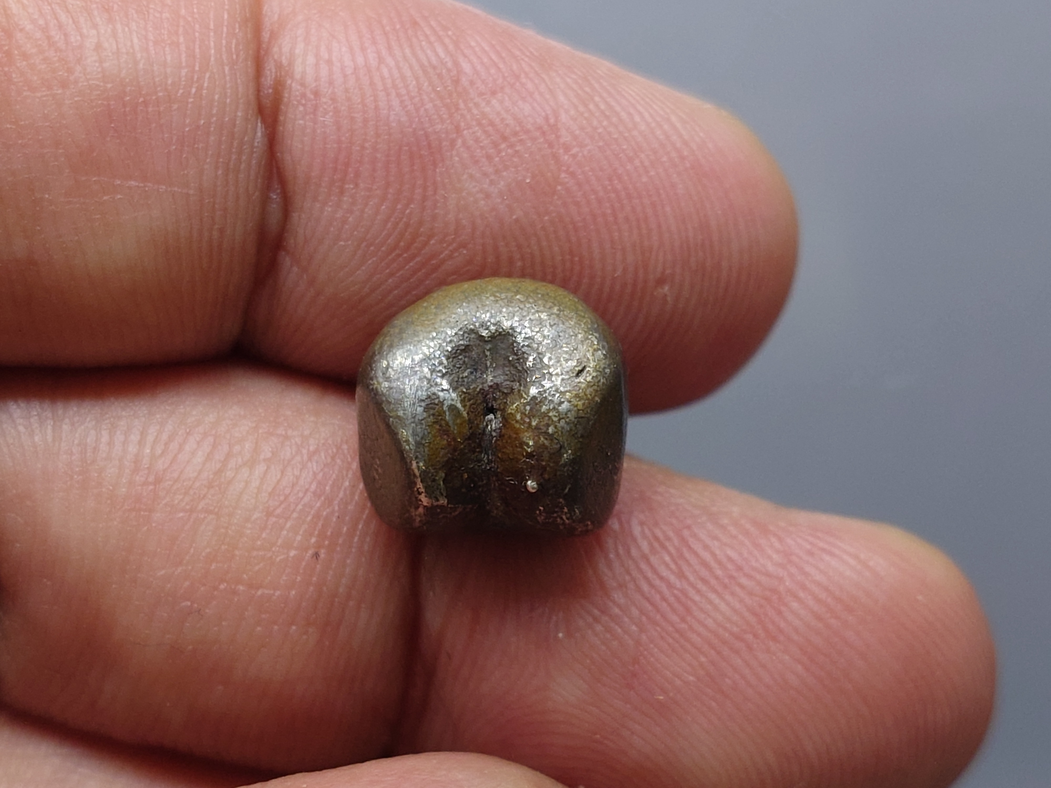 พดด้วง ขนาด สองสลึง ตรามงกุฎ-กงจักร (บล็อกทองคำ) รัชการที่4 ขนาดหายาก สภาพสวย ตราชัด