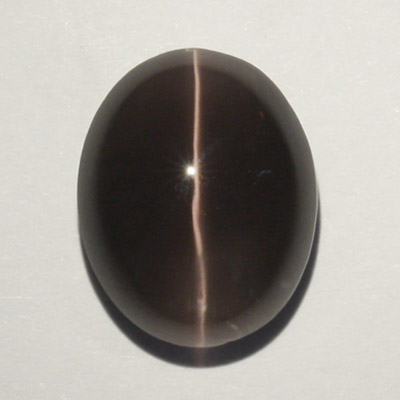 **ขายแล้ว**ซิลลิมาไนท์ตาแมว (Cat's eye Sillimanite) 4.34 กะรัต สีเทา ตาคม รูปไข่
