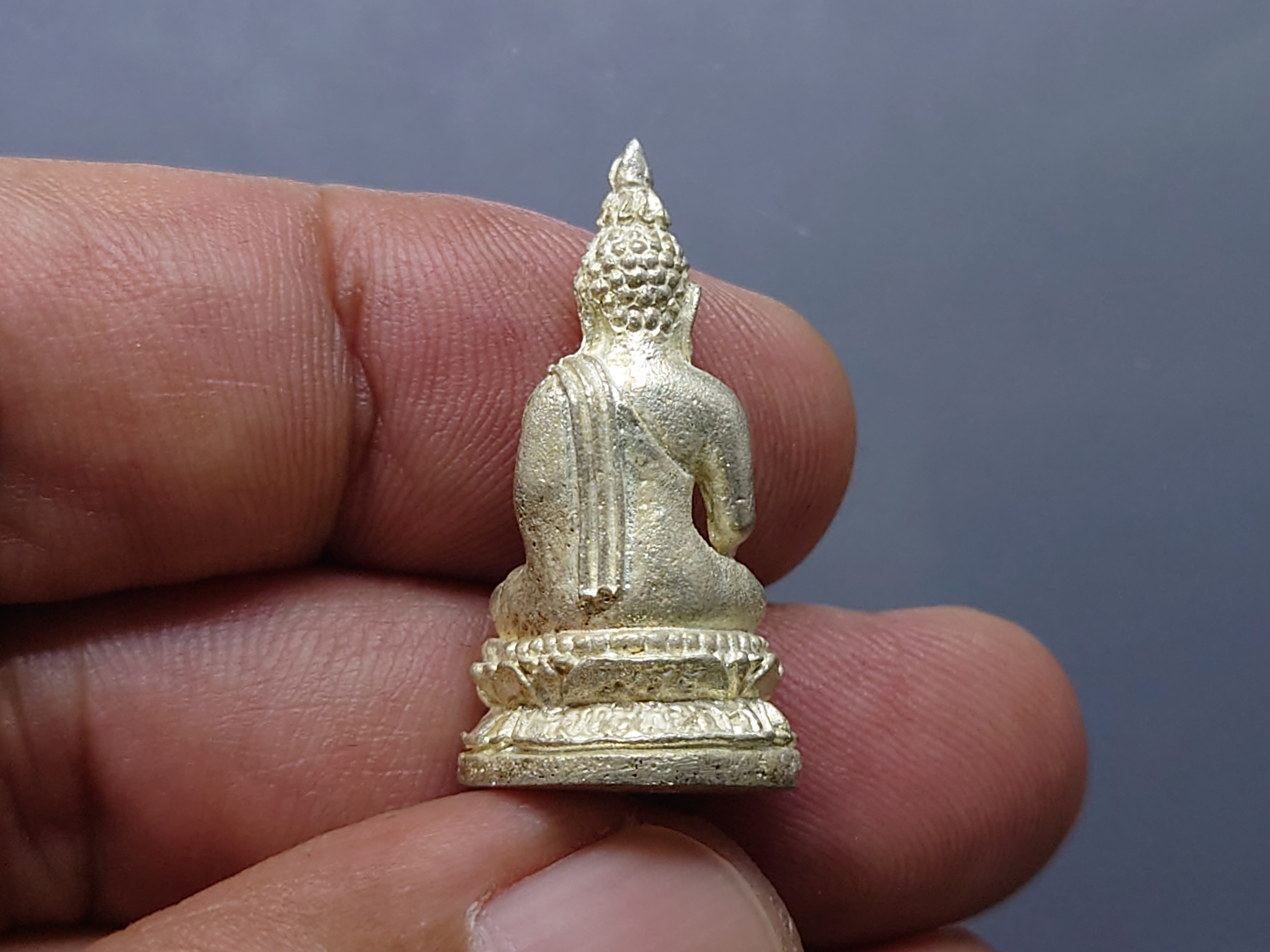 พระกริ่งไพรีพินาศ ญสส.เนื้อเงิน ขนาดสูง 2.8 ซ.ม.วัดบวรนิเวศวิหาร ปี2538 พร้อมกล่องเดิม