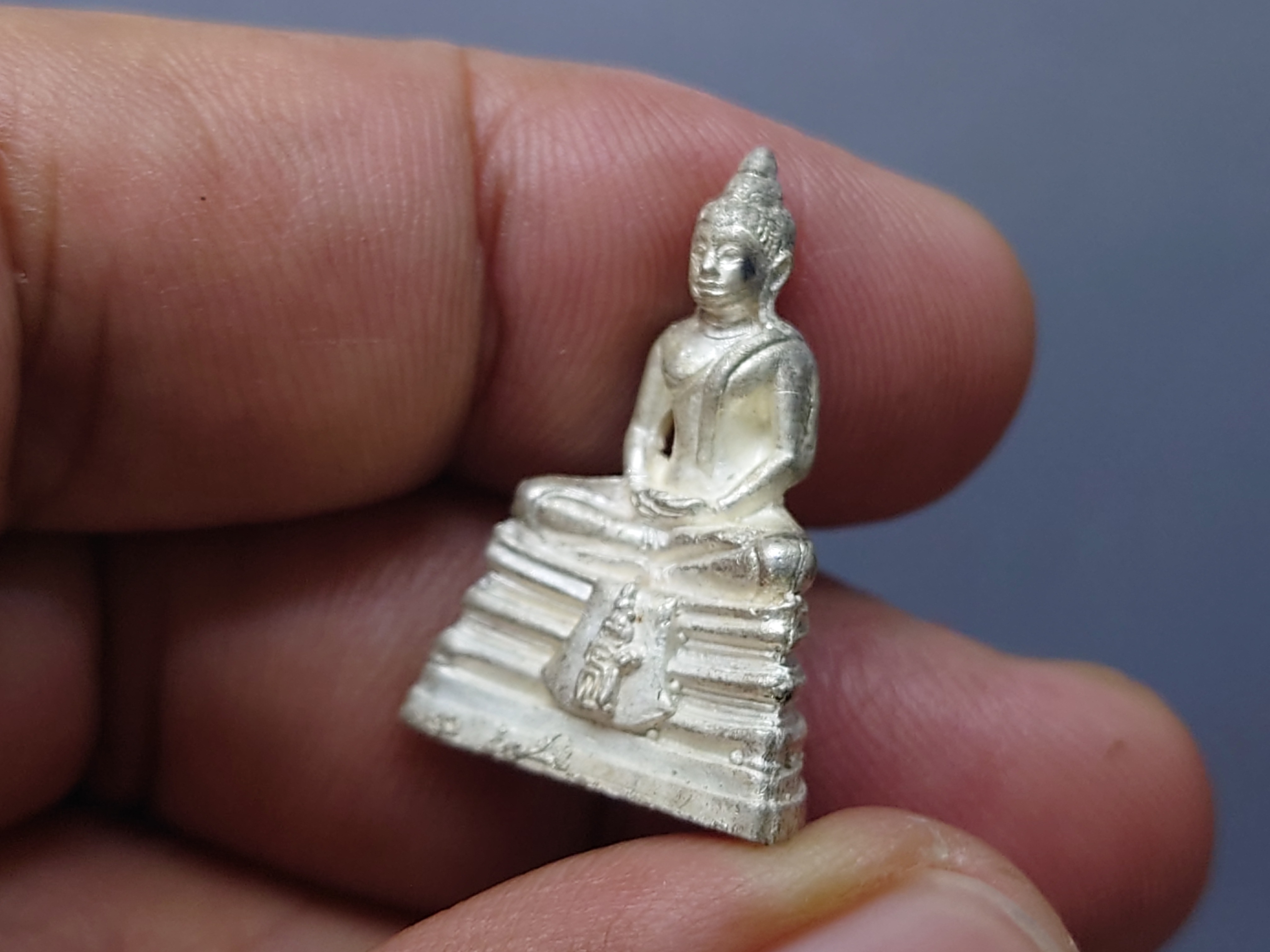 พระกริ่งพุทธโสธร เนื้อเงิน งานยกช่อฟ้า-ผูกพัทธสีมา วัดเสมียนนารี ปี2535 พร้อมกล่องเดิม