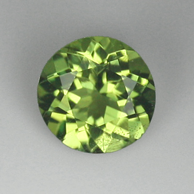 **ขายแล้ว**เพอริโด (Peridot) 0.57 กะรัต สีเขียวอมเหลือง รูปร่างกลม