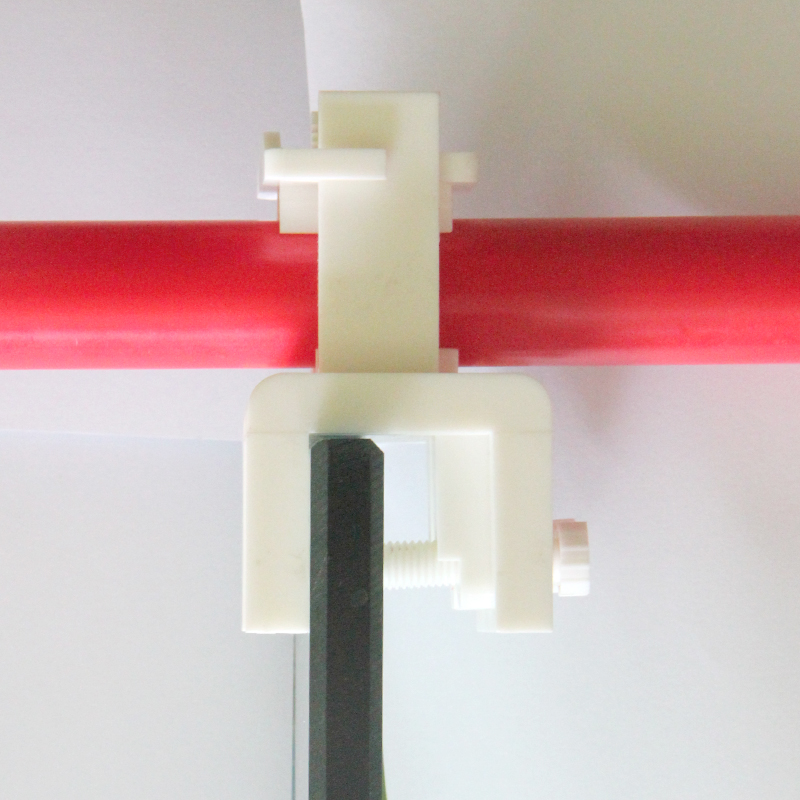 ตัวล็อคท่อกับกระจก สำหรับท่อ 20/25/32 มิล สีขาว