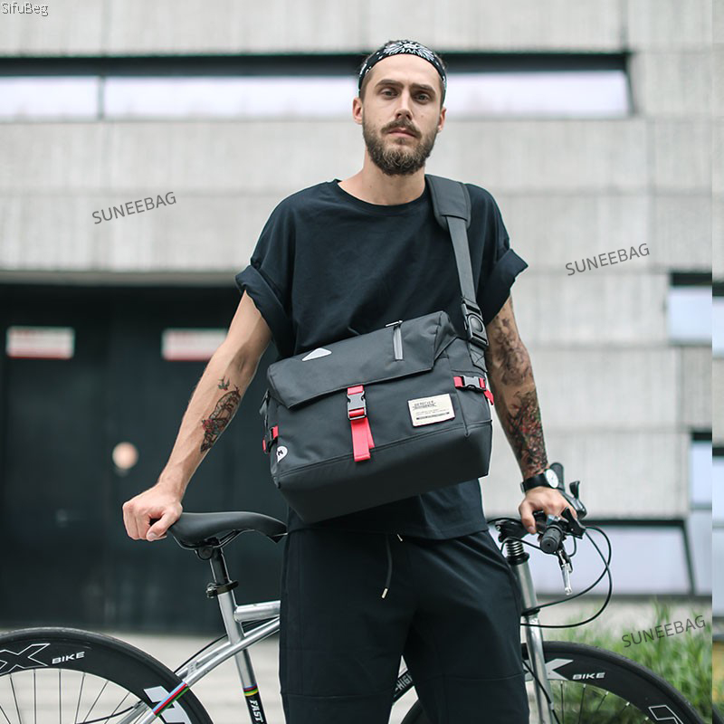 กระเป๋าสะพายข้างผู้ชาย เนื้อผ้า Oxford Spinning กันน้ำสีดำ รหัส A014