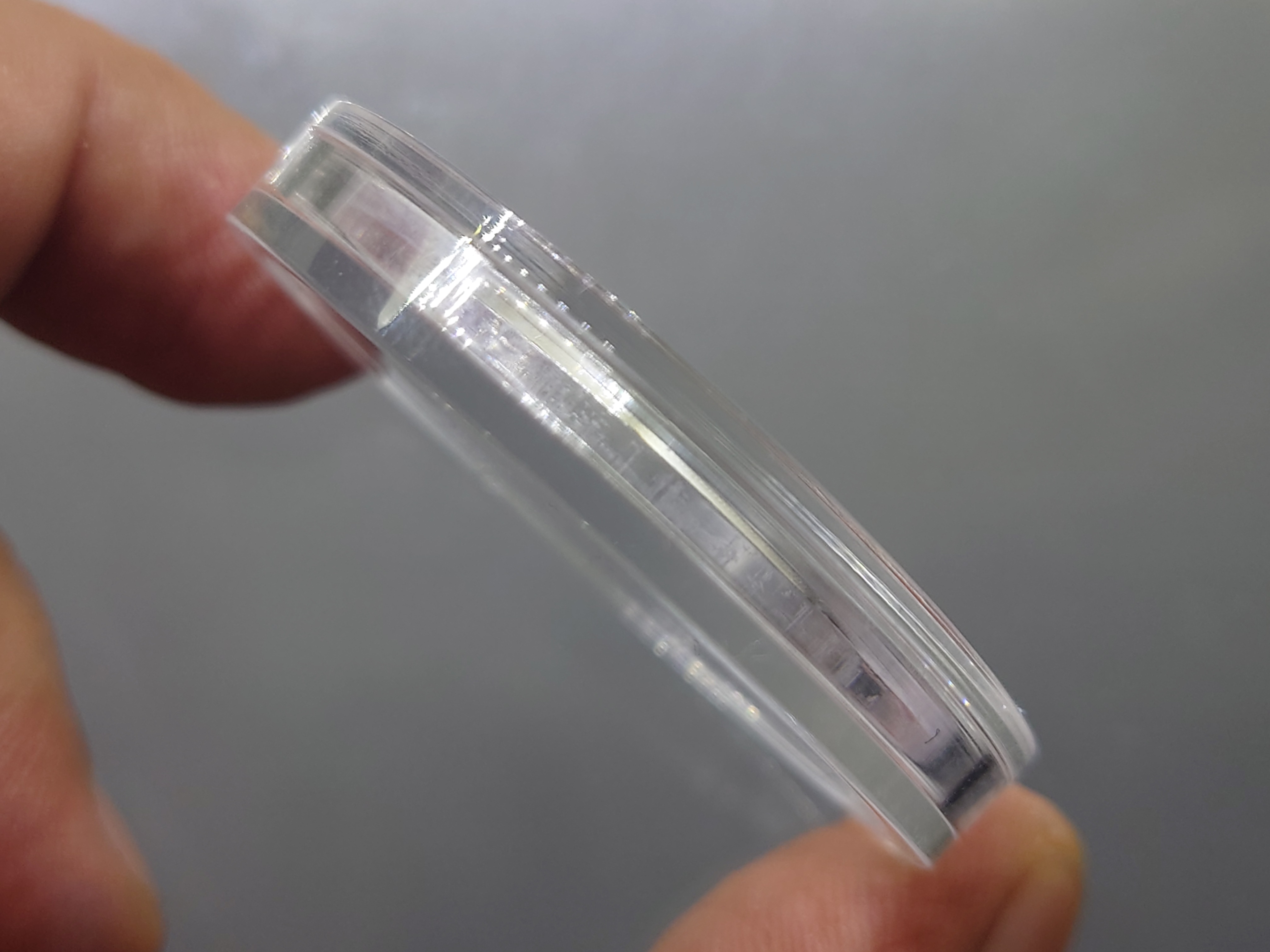 ตลับใส่เหรียญ เนื้ออะคริลิค ใส้ใส ขนาด วงใน 26 มิล วงนอก 45 มิล