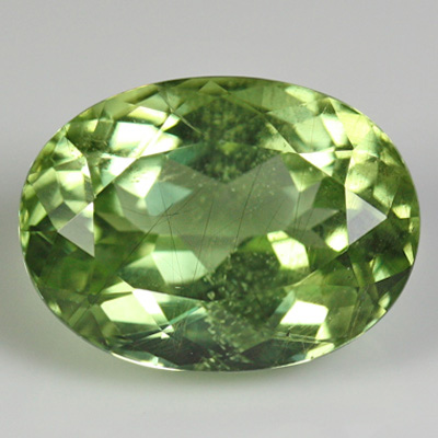 เพอริโด (Peridot) 5.03 กะรัต มีไหมสีดำ หายาก แปลก จากปากีสถาน เม็ดใหญ่