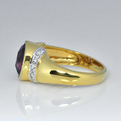 แหวนทองฝังพลอยอะมิทิสต์ (Amethyst) และเพชรแท้ ตัวเรือนทองแท้ 18K
