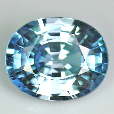 เพทายสีฟ้า (Blue Zircon) 3.63 กะรัต สีฟ้าน้ำทะเล รูปไข่