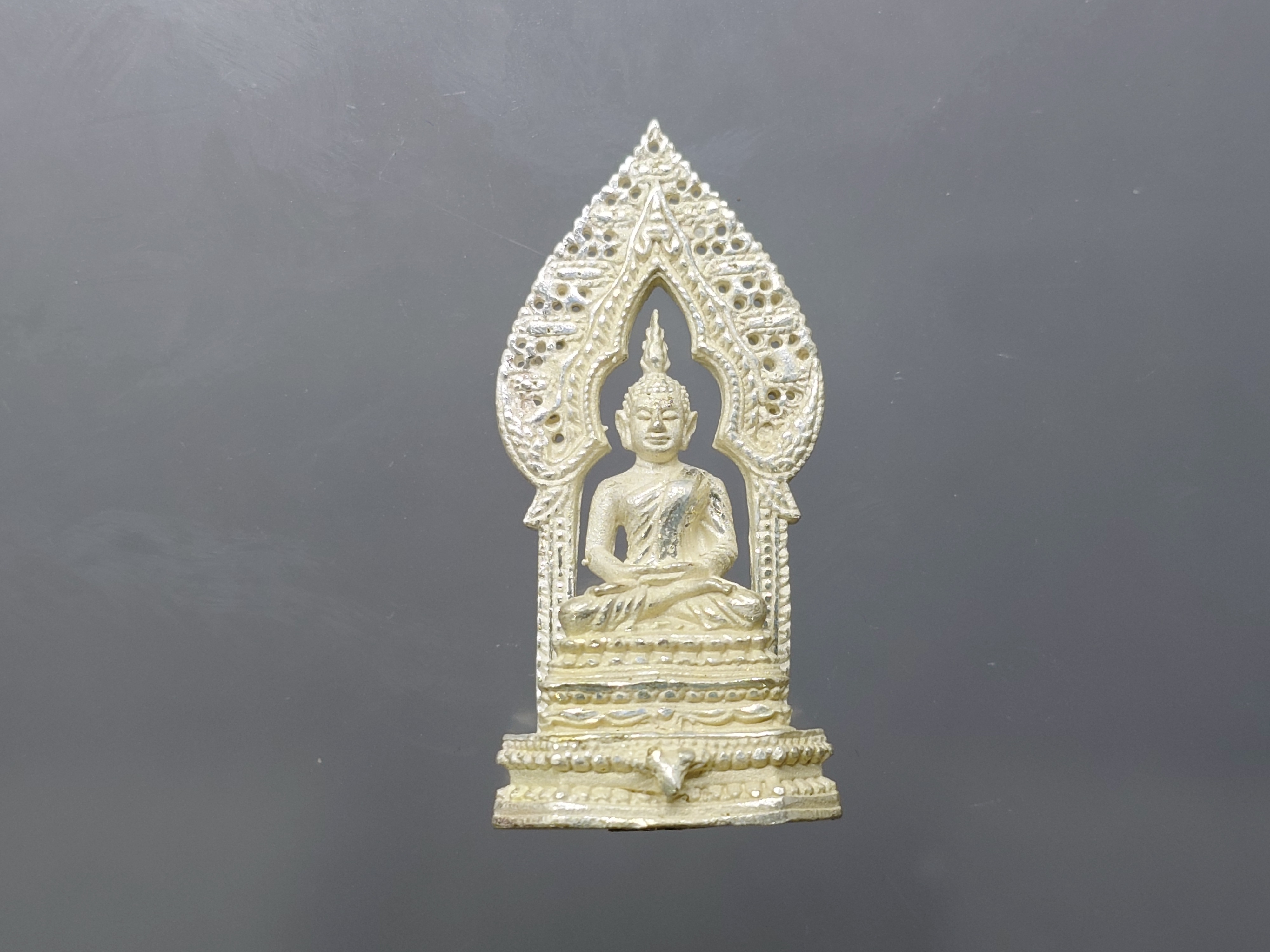 พระนิรันตราย ๑๕๐ ปี แห่งการสถาปนาวัดราชประดิษฐสถิตมหาสีมาราม เนื้อเงิน ปี2557 พร้อมกล่องเดิม