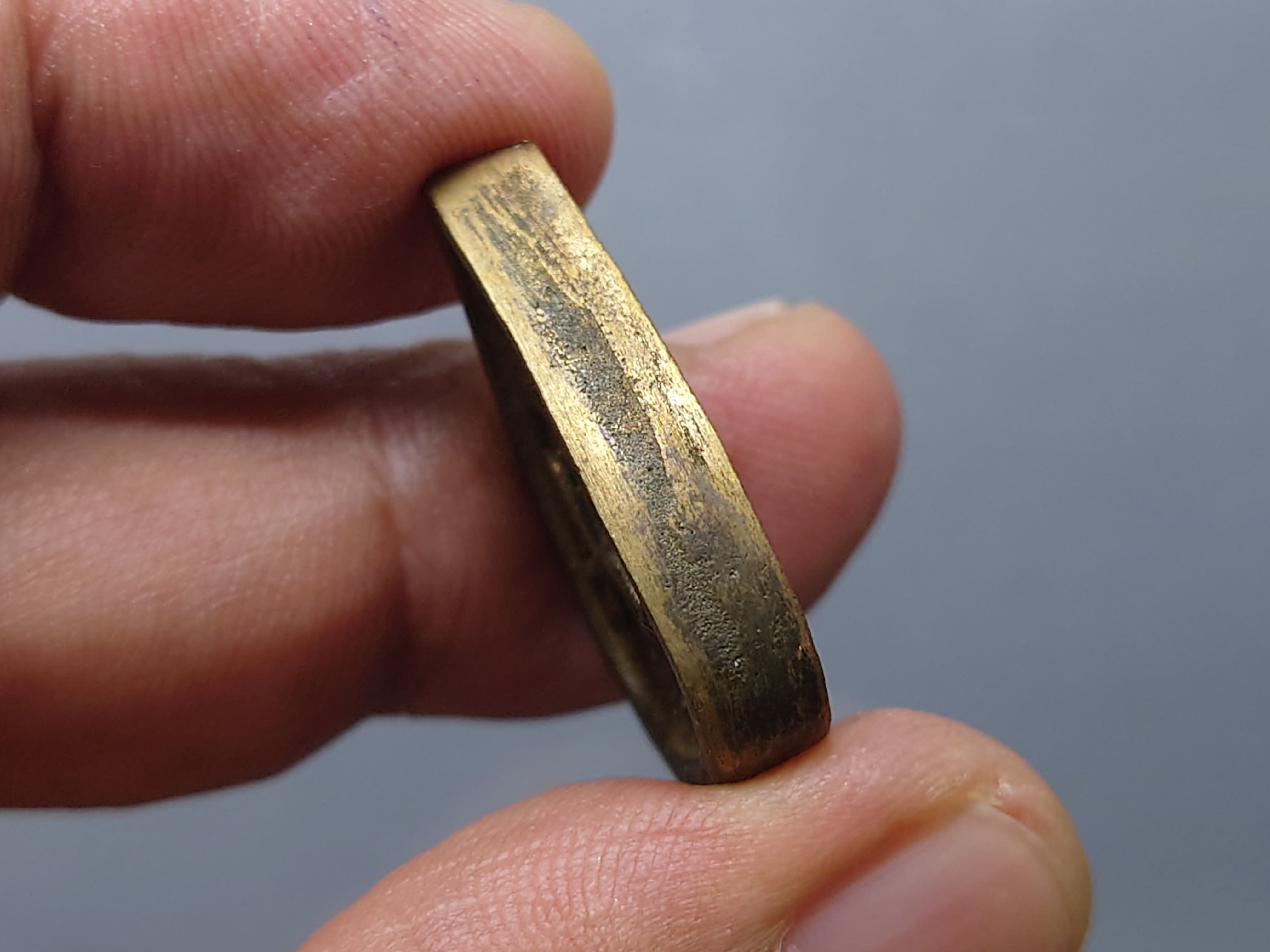 พระแก้วมรกต ทรงเครื่องฤดูร้อน เนื้อนวะ รุ่น 23 ตุลามหามงคล พิมพ์ใบโพธิ หลวงพ่อเกษม เขมโก ปลุกเสก สำนักสุสานไตรลักษณ์ ลำปาง ปี2538 พร้อมกล่องเดิม