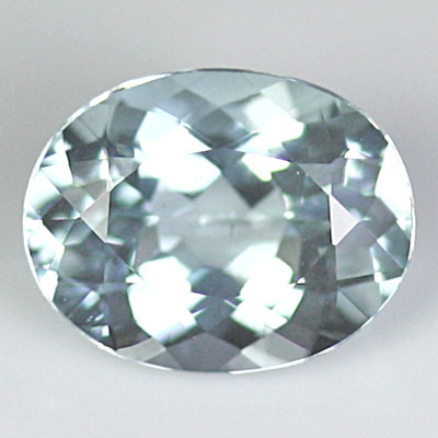 อความารีน (Aquamarine) 2.10 กะรัต สีฟ้าอ่อนน้ำทะเล รูปไข่
